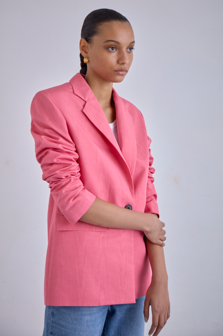 The Essential Cut — Pink Moiré